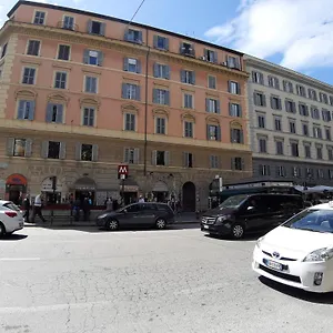 Gialli Vatican ** Roma